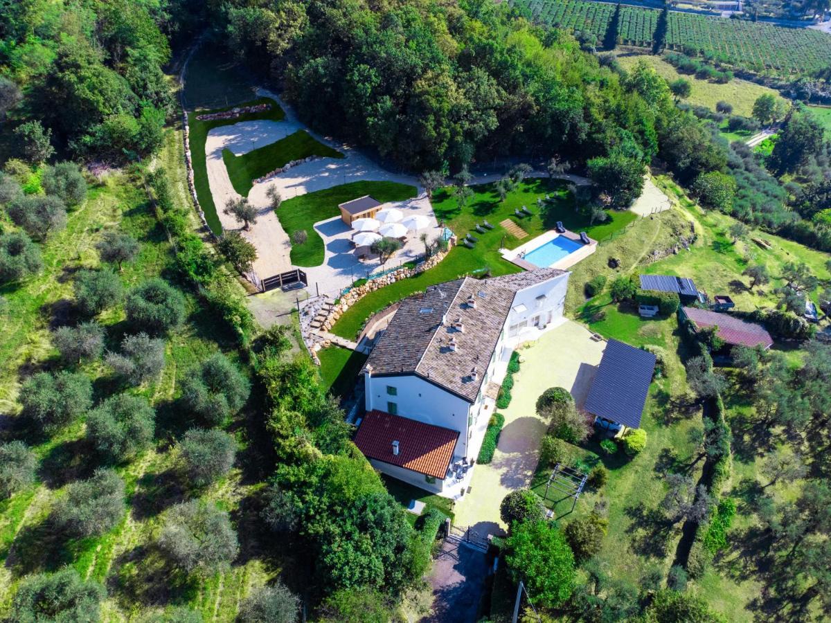 Agriturismo Maison 1933 Caprino Veronese Buitenkant foto